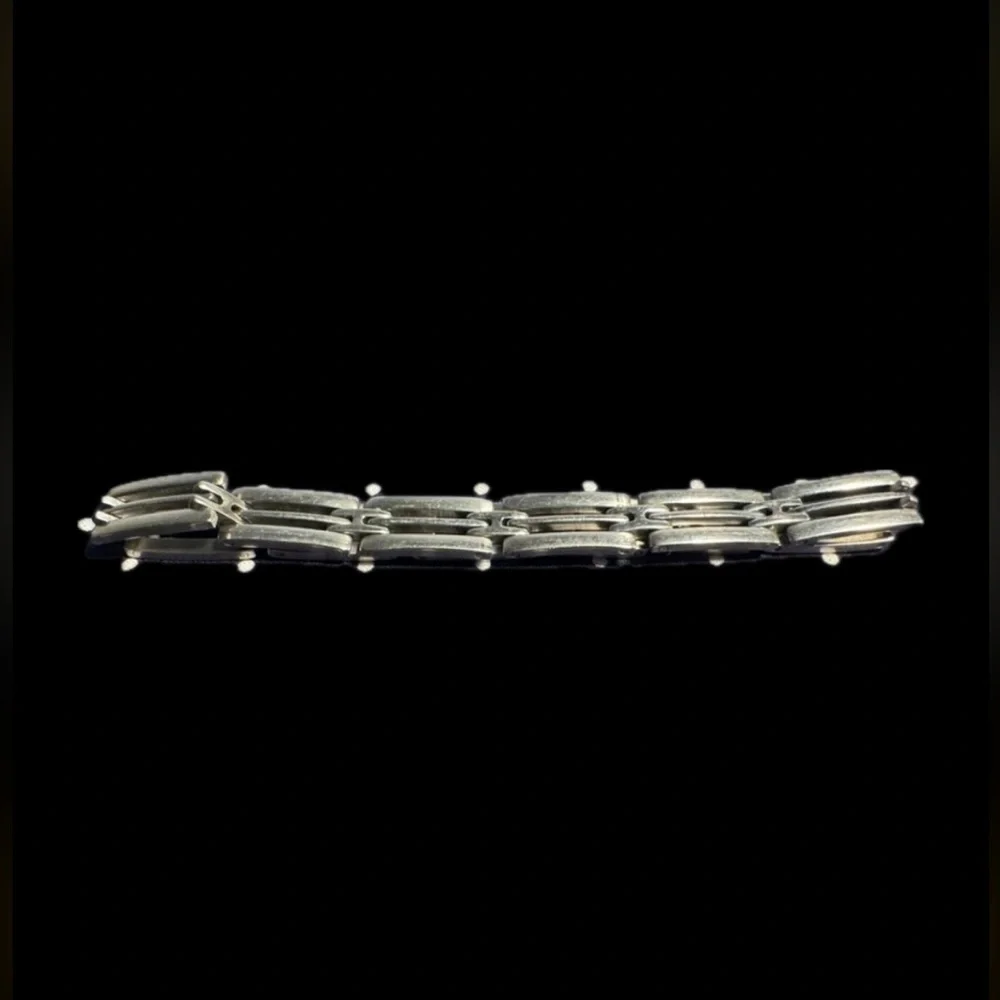 Men's Stainless Steel Chain Link Bracelet 9 inch Heavy Bold Metallic Curb